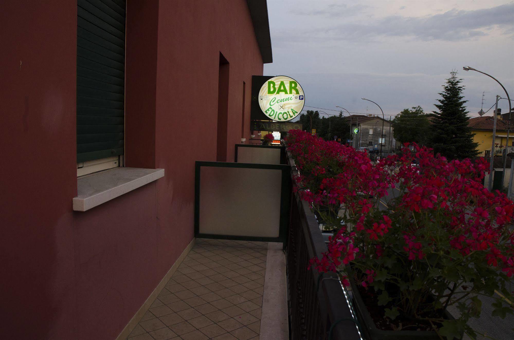 阿尔伯格森尼酒店 萨维奥迪拉韦纳 外观 照片
